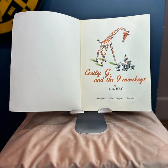 Vintage Cecily G. And The 9 Monkeys Book - Picture 4 of 4